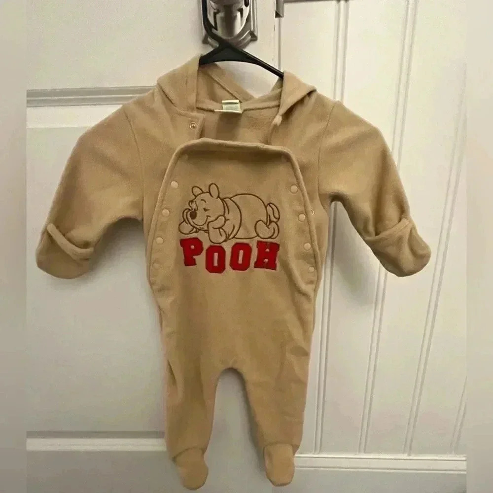 Disney weather suit 6/9 months